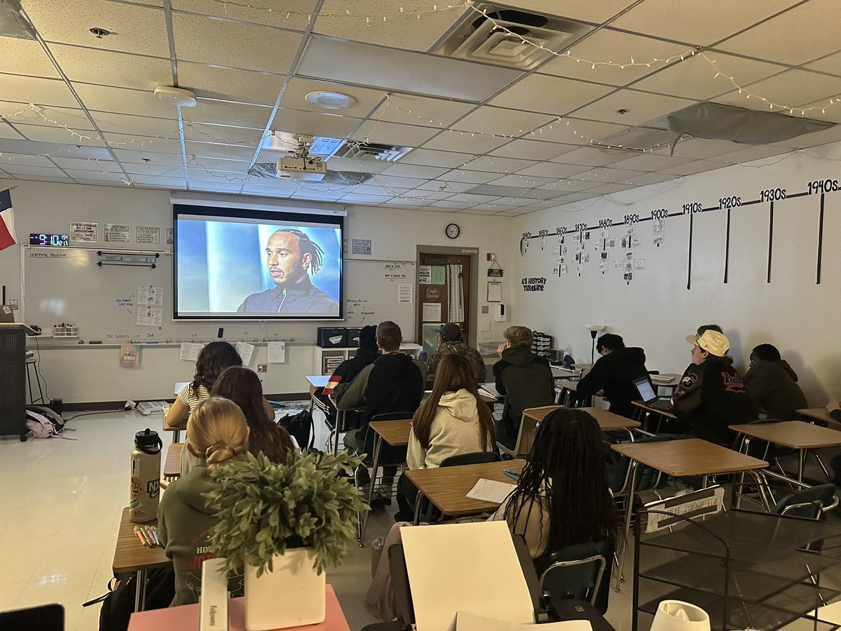 WHITNEY ENIS tweet media