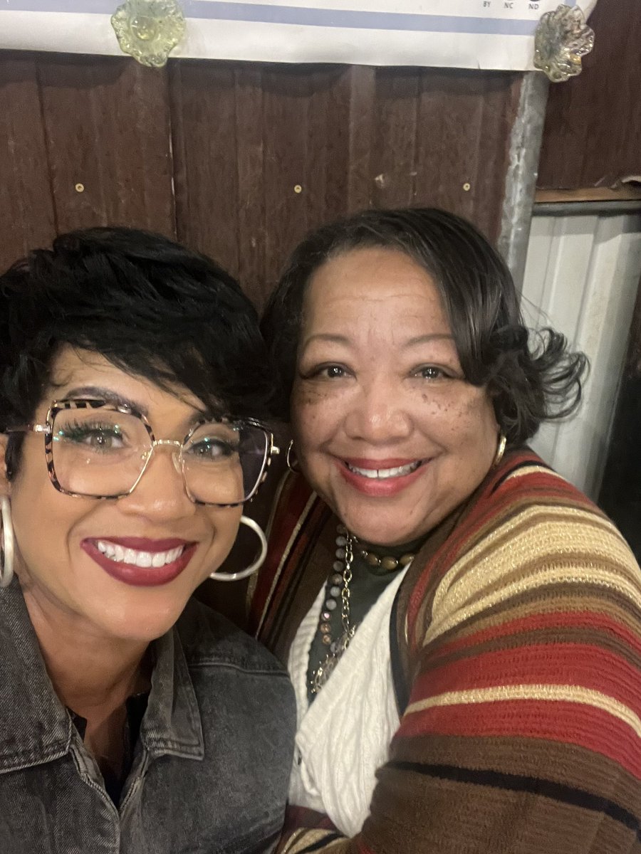 Nina Foster tweet media