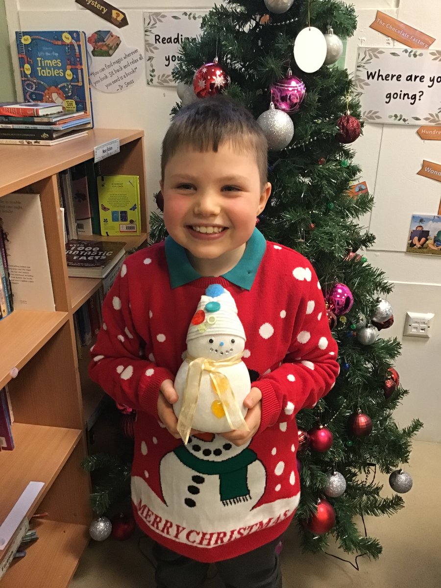 LindenCentreP2's tweet photo. Our Christmas snowmen look fantastic! https://t.co/lXlEDIedSI