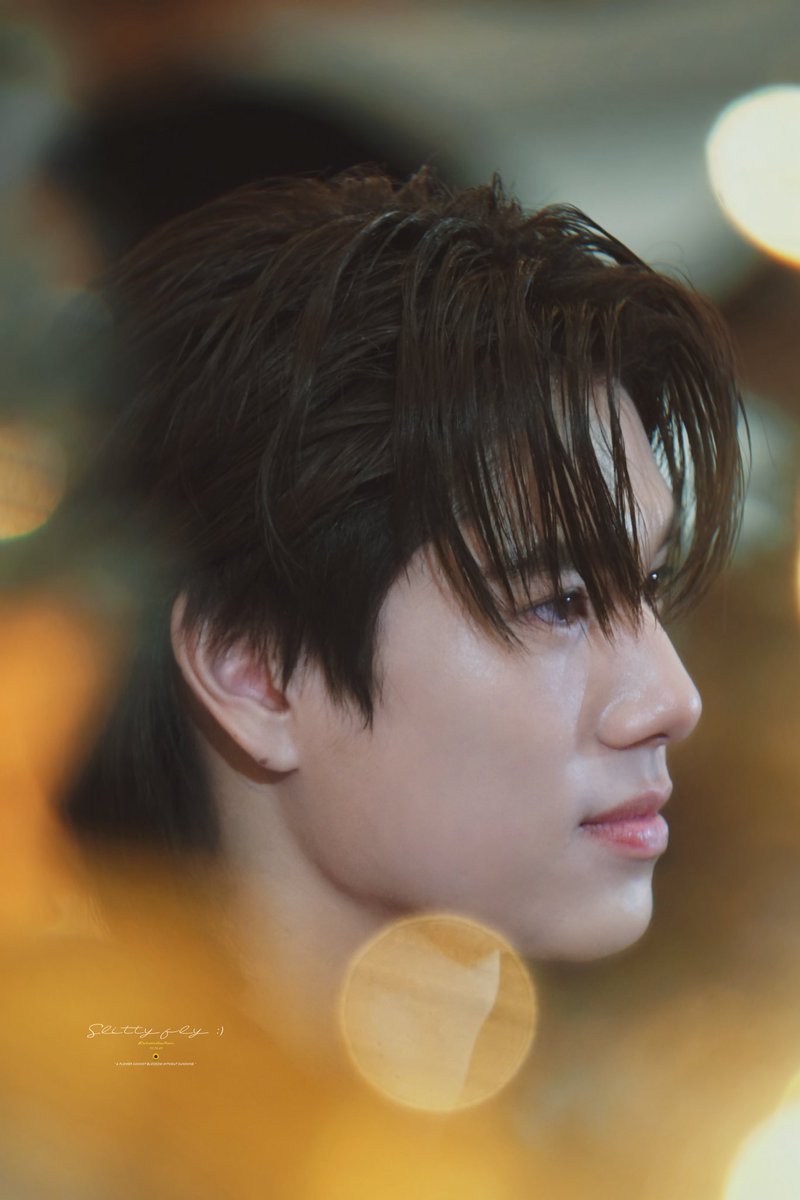 🪄🥺🤍🍑 PHUWIN MOMENT CENTRAL #CentralchidlomxPhuwin #phuwintang