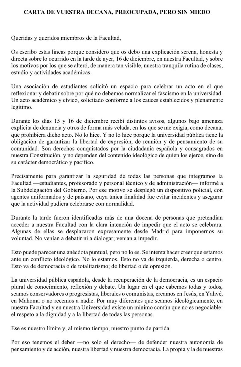 Juan13Navarro's tweet photo. Orgulloso de mi facultad ante el intento de los ultras de reventar “un acto en el que reflexionar y debatir sobre por qué no normalizar el fascismo en la universidad”. Amenazas e identificadas “personas que pretendían acceder a la Facultad para impedir que el acto se celebrara”. https://t.co/lDJrC67QOq
