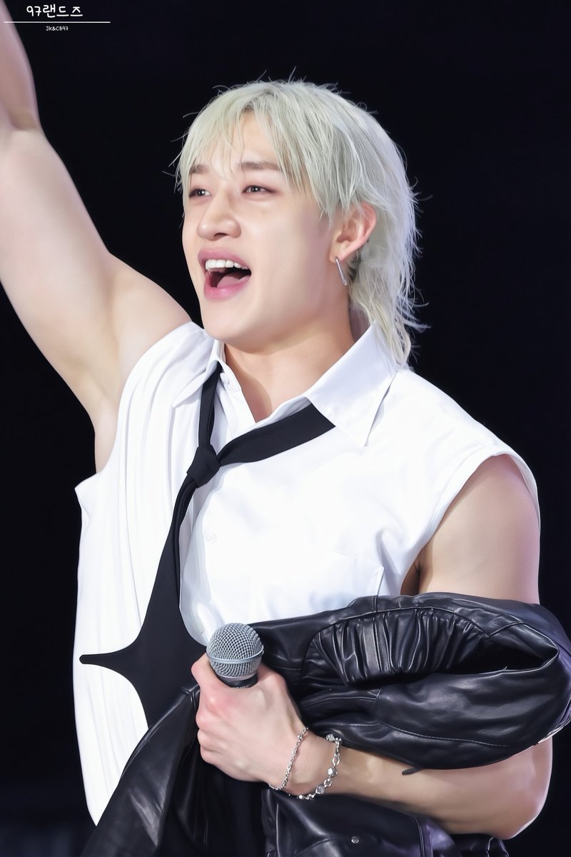 ばんちゃん 251214】COMFLEX- Straykids BangChan 4k Focus 방찬 직캠