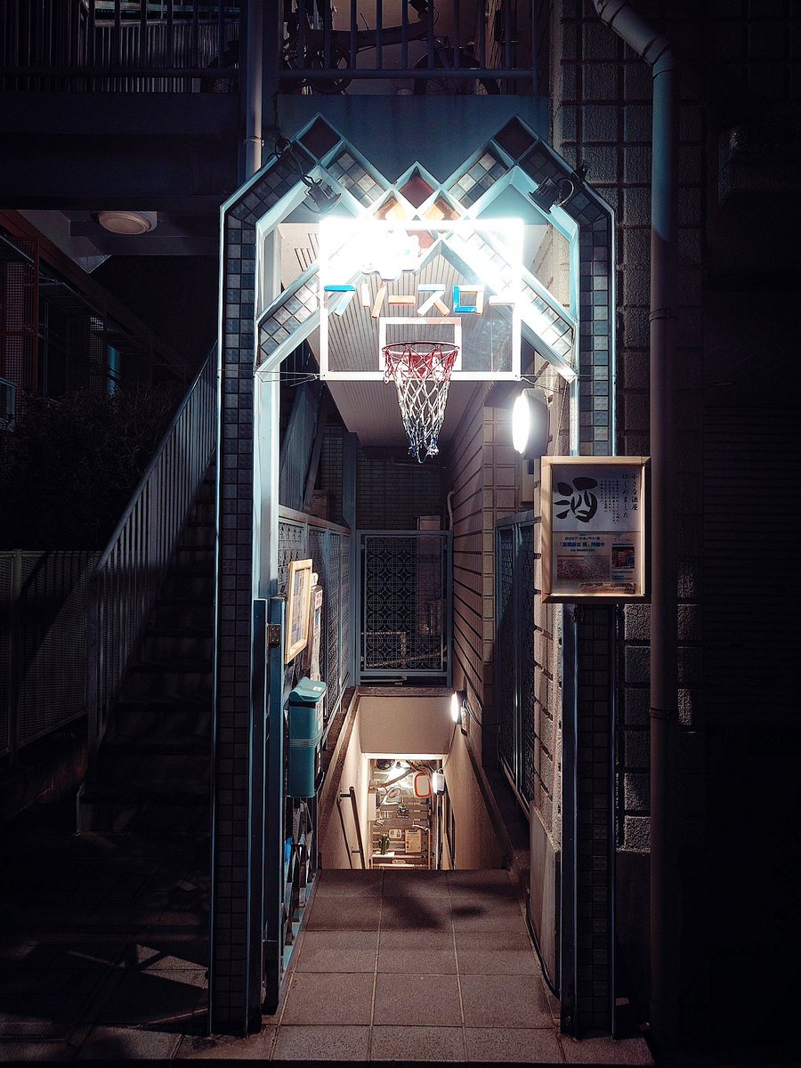 marchrecordings's tweet image. 中央林間にあるスタジオフリースローにて、来年のfar-off landレコーディングに向けて打ち合わせでした🔥

こちらは元渋谷屋根裏のPAオペレーター伊藤さんのお店。
本当にひさしぶりにお会いしたんですが、当時の懐かしい話もしながら、録音に向けていろいろお話を聞いてもらいました。

#far_off_land