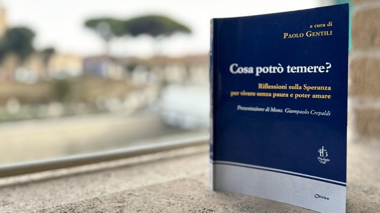 #libri
“Cosa potrò temere? Riflessioni sulla Speranza per vivere senza paura e poter amare”. Un insieme di saggi su questa virtù: dai fondamenti biblici all'impatto nella cura dei malati e non solo. <a href="/Chirico_Libri/">Chirico Libri</a> 
<a href="/DeboraDonnini/">Debora Donnini</a> 
 Scopri di più: tinyurl.com/y94r4vjk