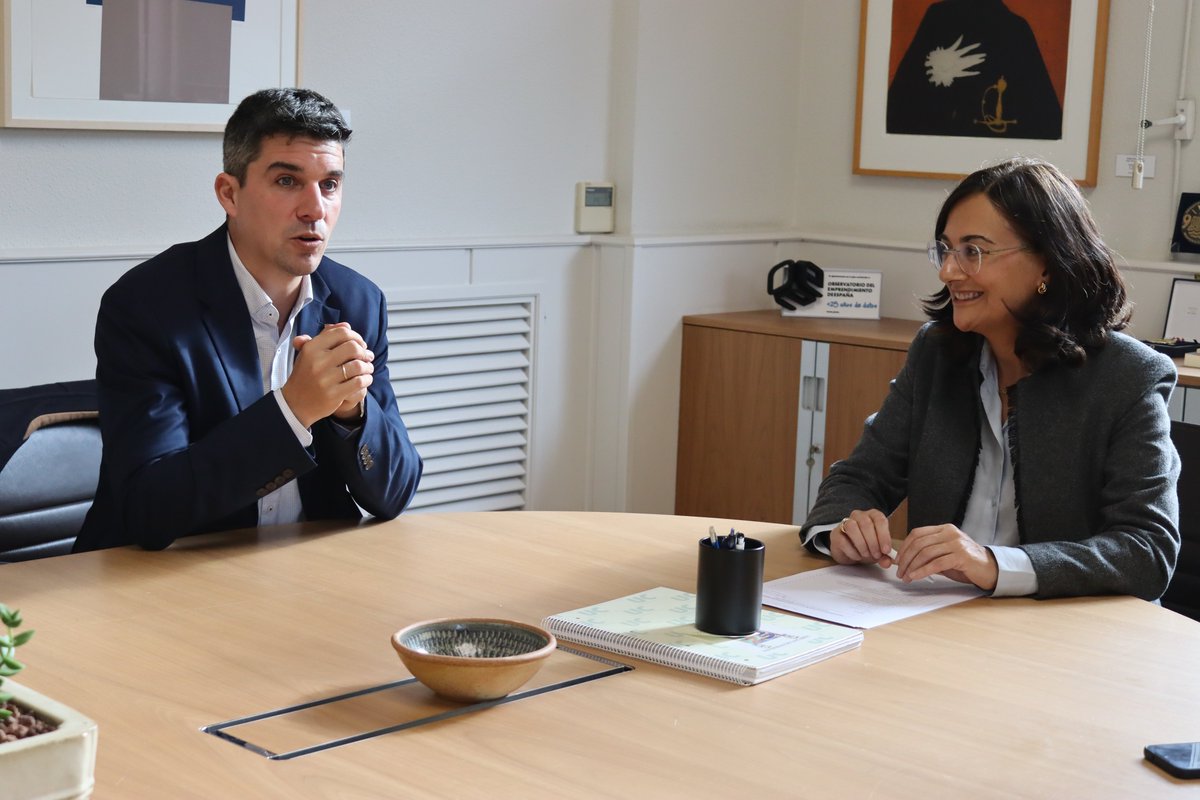 psoesantander's tweet image. 🎓Hoy hemos mantenido una reunión con la rectora de la Universidad de Cantabria @unican, @conchilopezf, y con el secretario general, Julio Álvarez.

Intercambio de impresiones sobre la relación entre la ciudad y la Universidad, retos compartidos y prioridades actuales de la #UC.