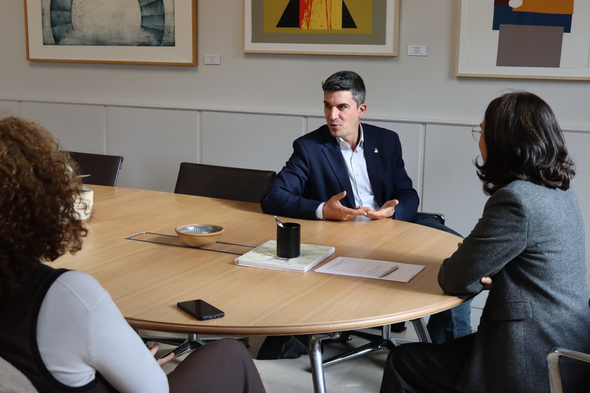 psoesantander's tweet image. 🎓Hoy hemos mantenido una reunión con la rectora de la Universidad de Cantabria @unican, @conchilopezf, y con el secretario general, Julio Álvarez.

Intercambio de impresiones sobre la relación entre la ciudad y la Universidad, retos compartidos y prioridades actuales de la #UC.