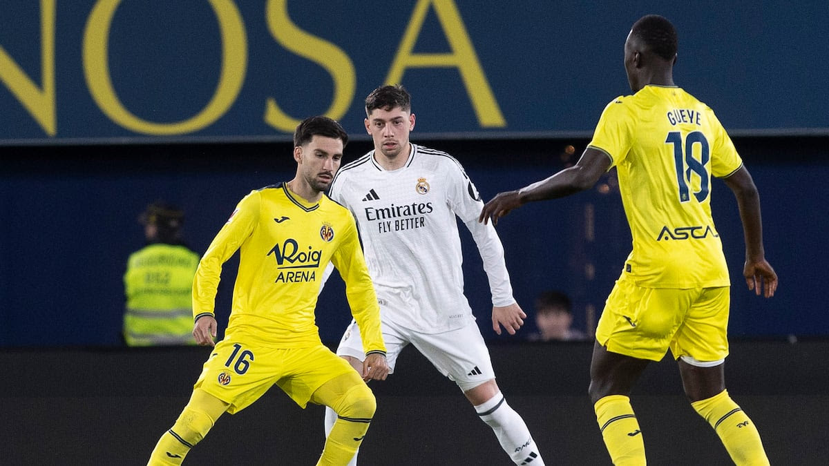 Hoy les quiero hablar del pajarito. Tiene el RM patas arriba, el vestuario totalmente revuelto del RM y también de la Selección Uruguay. Mal compañero, peor rival. Otro que va de buenecito, como Jude, y es más malo que una carta de Hacienda con ventanilla negra