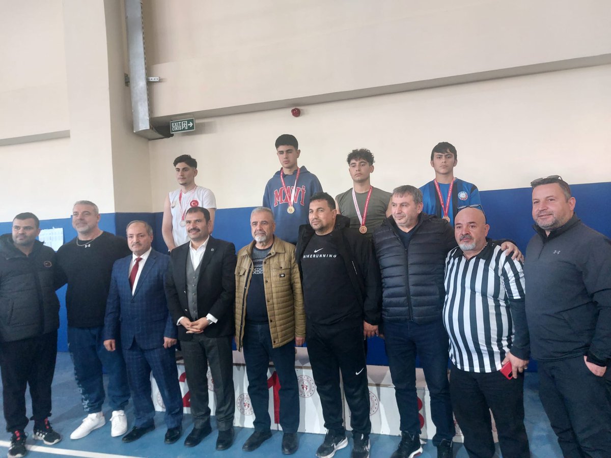 Bu gün katıldığımız sanliurfa bilel güreşi gençler b kategorisinde öğrencimiz Ahmet Kenan Ağırtaş 75 kg siklette  sağ kol il 2.si , sol kol il 4. Olmuştur emeği geçen herkese teşekkür ederiz.
<a href="/hasansildak/">Hasan ŞILDAK</a>
<a href="/ASIM_SULTANOGLU/">Asım SULTANOĞLU</a>
<a href="/n_kapanoglu/">n_kapanoglu</a>
<a href="/siverekmem63/">Siverek İlçe MEM</a>