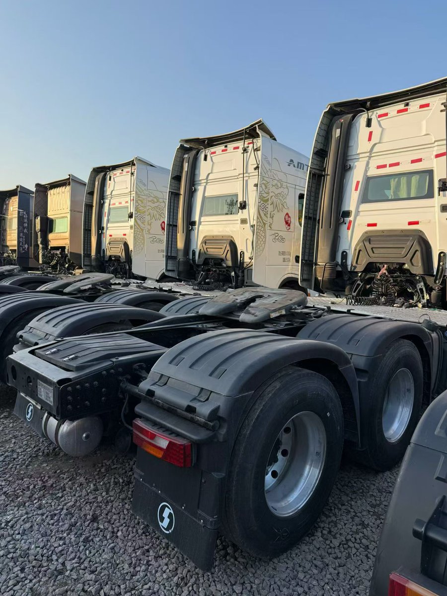 MaanAutomobile's tweet photo. 2021 Delong X6000, 560hp, China VI emission standard, top-of-the-line model, with paint protection film, equipped with Weichai thermal efficiency engine, Super Fast automatic transmission with original hydraulic retarder, all tires are 80% new. 
WhatsApp +8613345112414 https://t.co/OtBAZWSMJd