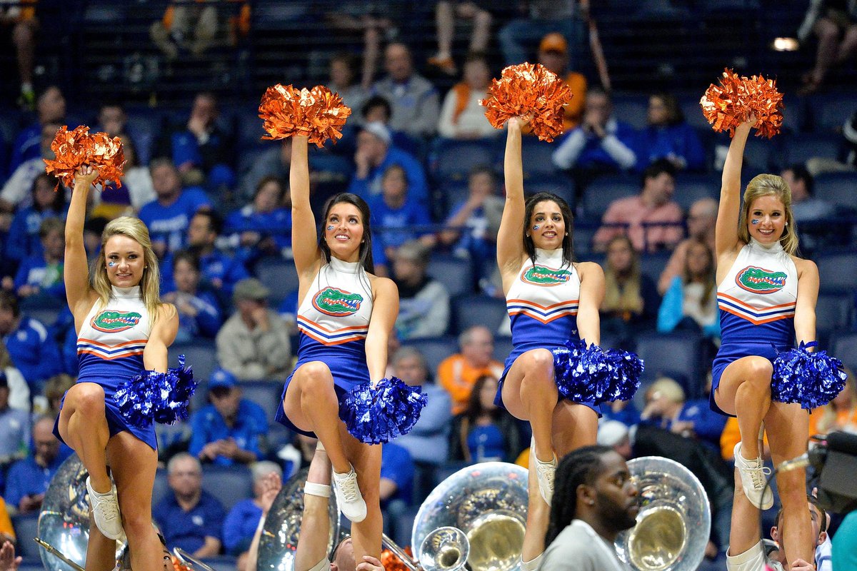 Cappers_Picks's tweet photo. St. Francis (PA) #RedFlash vs. Florida #Gators Free Pick &amp; #CBB Betting Prediction, 12/17/25

https://t.co/bpXhQbfEqk https://t.co/QBWUwdkRTr