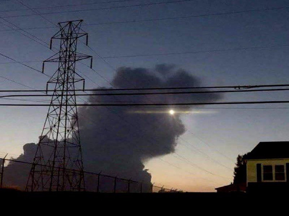 cn6c6's tweet image. إذا دماغك يميني، بتشوف أرنب. وإذا دماغك أيسر، بتشوف بطة.

وش تشوف !