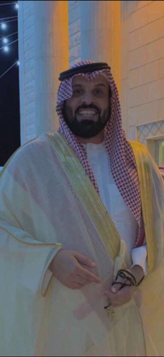 iAlKhamali's tweet photo. مرحوم ياللي في فؤادي الى الحين
صورته بالقلب محفوره حفر 
في مقبرة صديان من خمسة سنين
دفنت قطعة قلب في وسط القبر .. https://t.co/TgDx0BLpV3