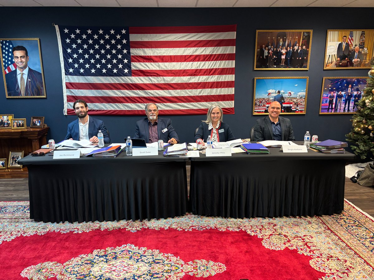 RepAbeHamadeh's tweet image. Congressman Hamadeh thanks Arizona community leaders Scott Duke, John Richmond, Jenny Mills, and Sergio Arellano for taking their task of identifying the best and brightest among the outstanding applicants to our nation’s service academies seriously.

Thank you for your…