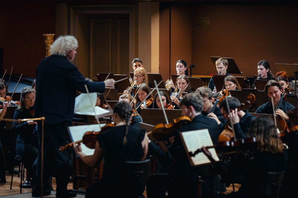 Czech Philharmonic tweet media