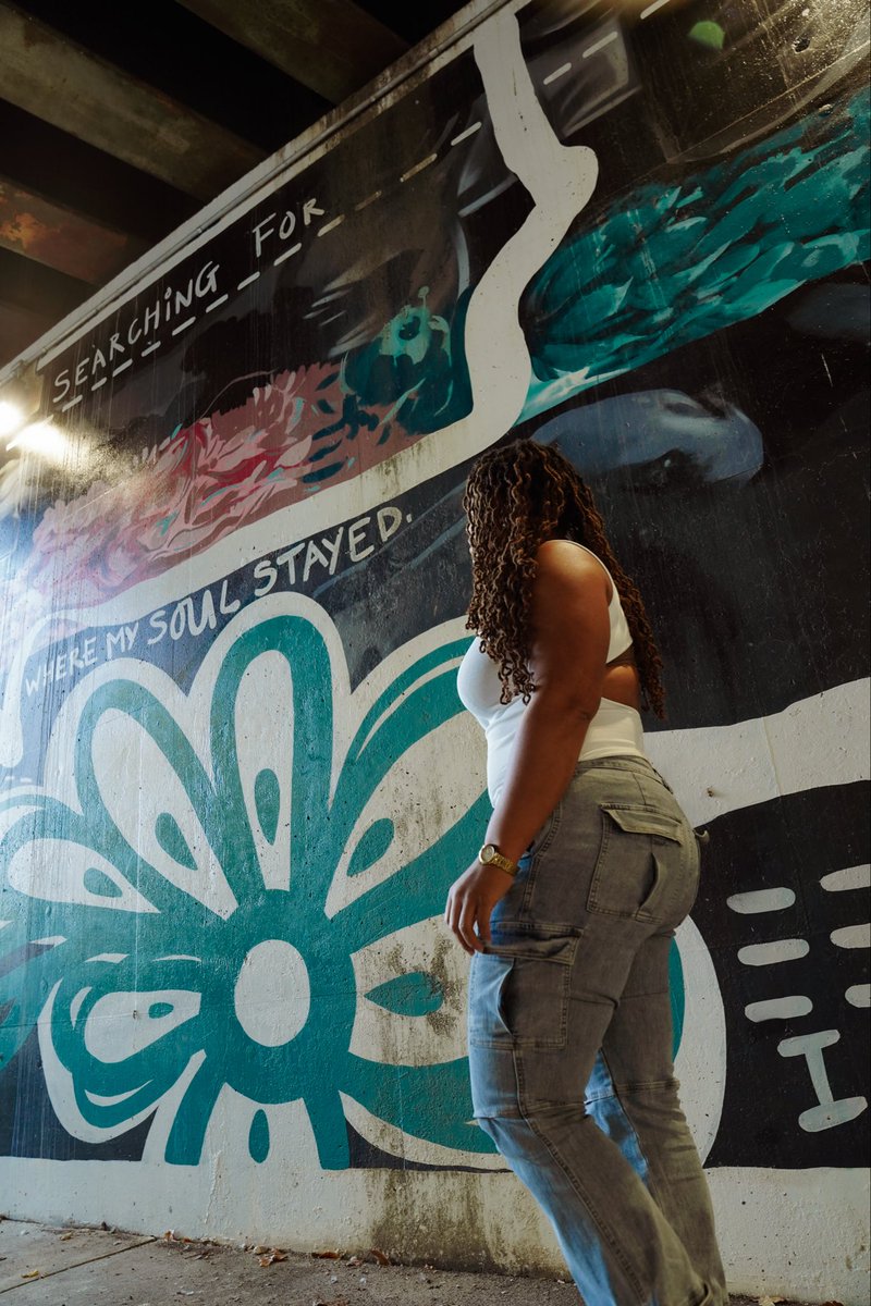 ohnyeNEEK's tweet photo. how dope and BLESSED it is to be the muse of a mural painted by your tattoo artist who’s a BIG DEAL in the ATL art community — God did it 🙌🏼✨ https://t.co/96cTvnYMs2