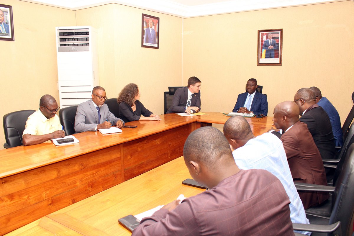 Ce mardi 16 décembre 2025, j'ai eu une séance de travail fructueuse avec  une délégation de la GIZ, conduite par le Chef de coopération, M. Johannes  Klotz., image size:1200x800