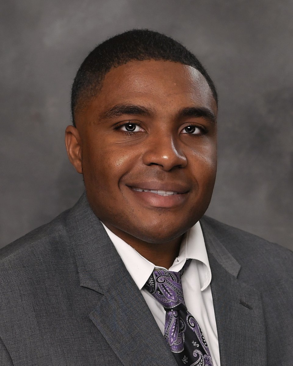 FvsuAg's tweet image. Joshua Dawson, @FVSU Extension agent for Lowndes County, was recently named as one of Fruit Growers News "40 Under Forty"  for his work with fruits and vegetables. Read more about this honor at bit.ly/4pSyVhZ. #FVSU #FVSUag