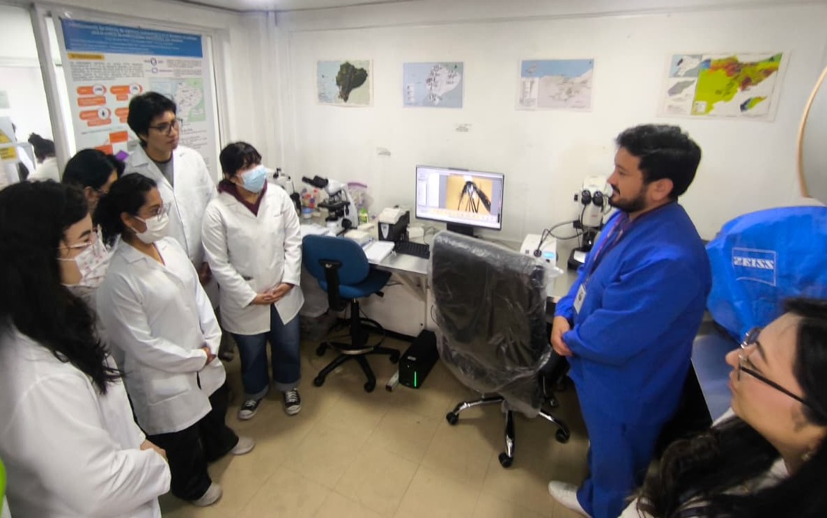 INSPI_ECUADOR's tweet image. 🔬 El INSPI recibió la visita de 23 estudiantes de la carrera de Biología de @UniYachayTech en el marco del convenio interinstitucional vigente entre ambas instituciones. Durante la jornada, los estudiantes realizaron un recorrido técnico por el Bioterio, el Insectario y el…