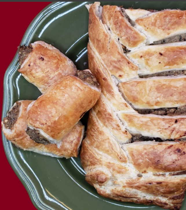 12/20/25 - Holiday Market Is Here With 🎅 Santa! - mailchi.mp/bc1db8e32830/v…