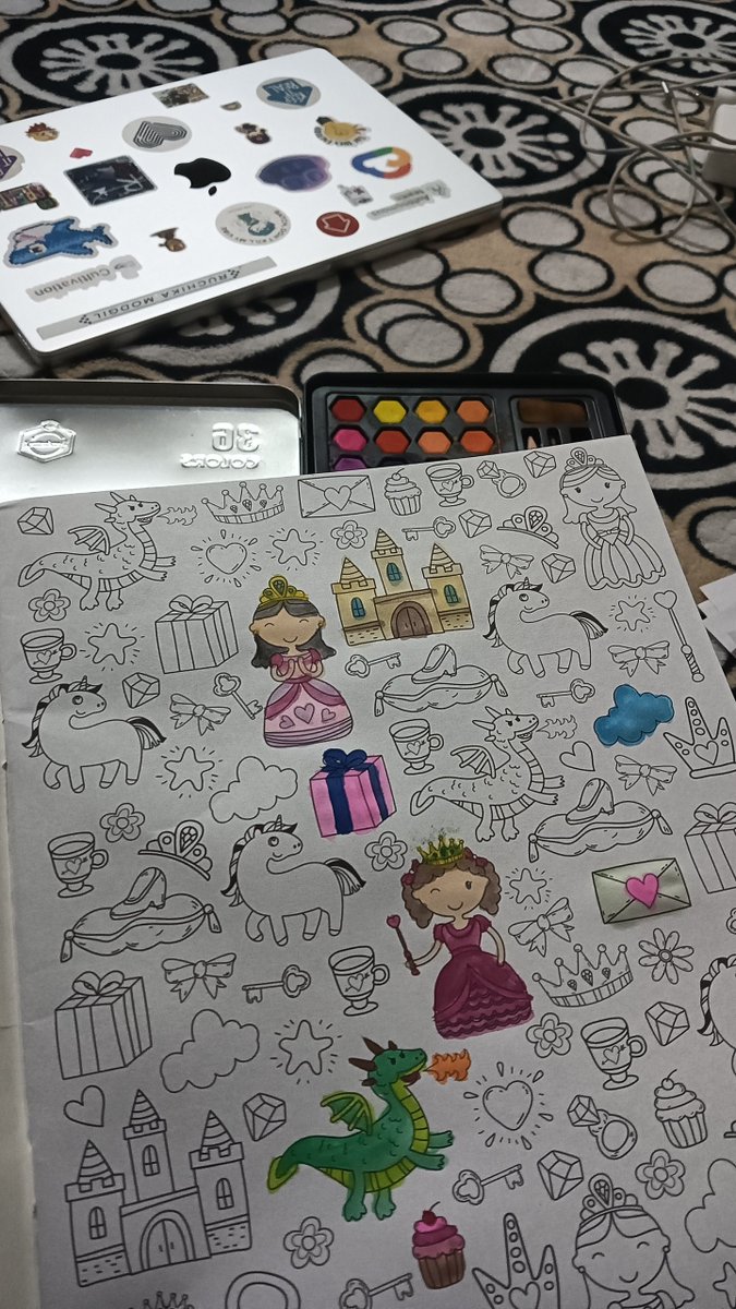 ModgilRuchika's tweet photo. Unwinding with some coloring! Found this super therapeutic after a long day. Thanks @letsblinkit  for delivering this doodle coloring book! 
Never kill your inner child 😊 #coloring #relaxation https://t.co/eSkIBLqSib