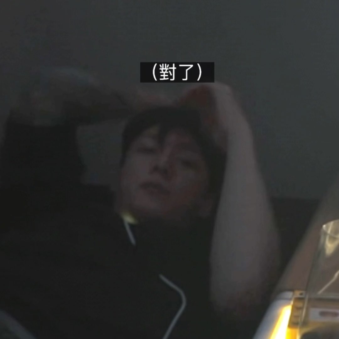 IMGOLDENCARD's tweet photo. 4K footage + slow-mo clearly shows Jungkook’s left arm is completely clean - no tattoo whatsoever. He naturally had his sleeves rolled up the entire time, stretching and moving freely without any attempt to hide anything. Stop spreading false rumors about Jungkook

+ https://t.co/sXPJds5Bik