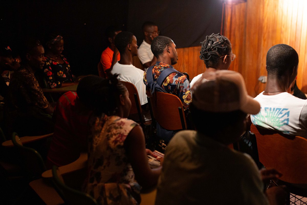 Centro Cultural de España en Bata tweet media