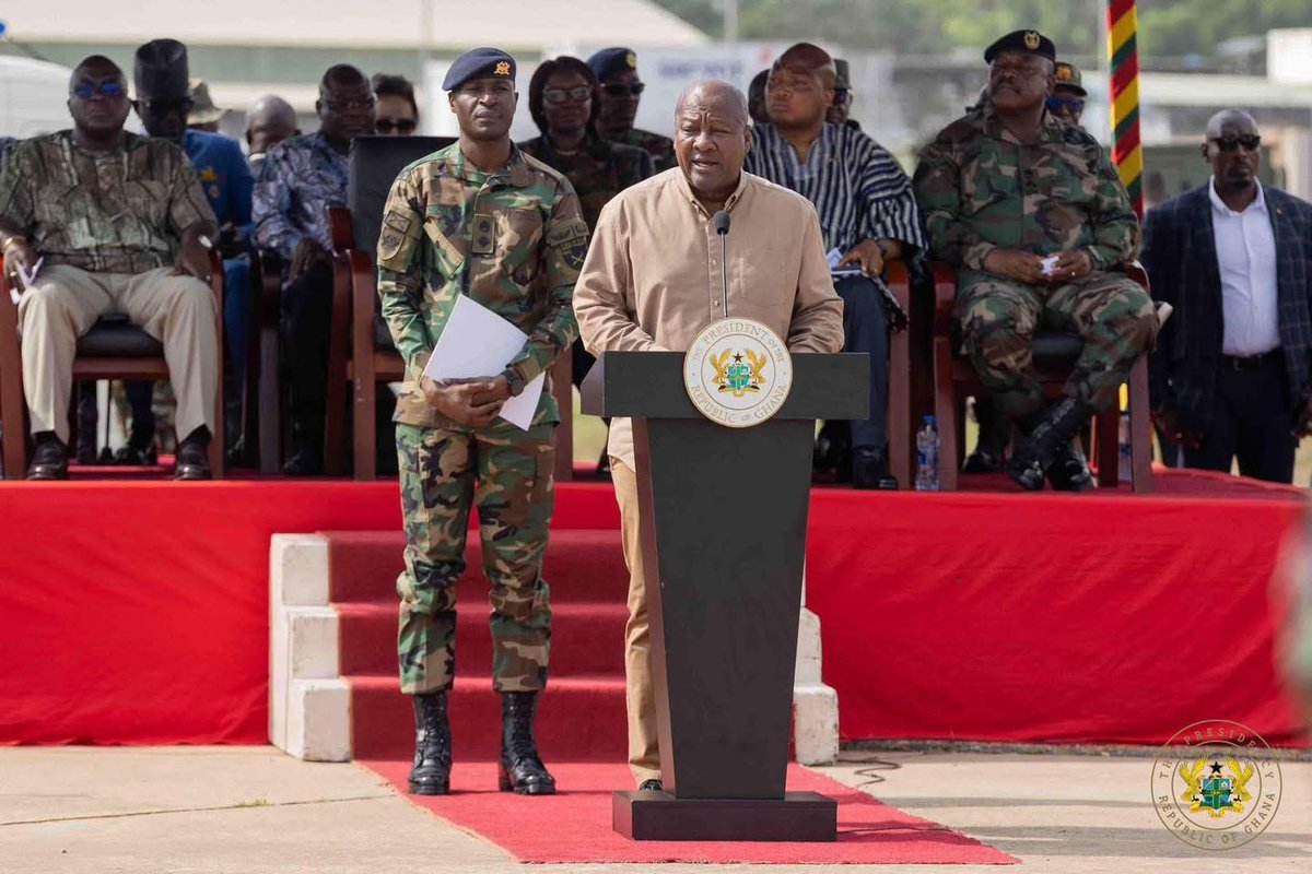 auntiededei's tweet photo. 🚨🎯:  H.E. John Dramani Mahama at the farewell parade for Ghana Army engineers departing for Jamaica to support post-hurricane reconstruction efforts.

📍Maamli 

#auntiededei #ga #ghana #culture #dedeinews #dedeimusic #dedeisports #nigeria https://t.co/oE5mDc2YB3