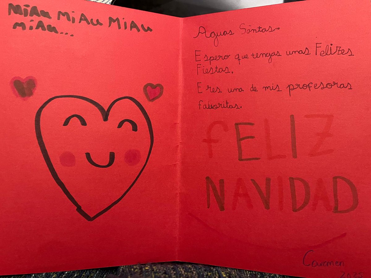 Los niños de catequesis preparan la Navidad con creatividad y fe, en la Parroquia San Pedro. Han vivido una tarde muy especial preparando la Navidad.
Con ilusión, han coloreado sus felicitaciones navideñas para llevar a casa han y han descubierto curiosidades de nuestra tradición