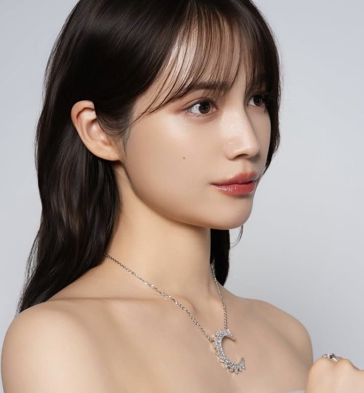 ジュエリーに負けない綺麗で目立っちゃうお顔きちゃった😆 #中村ゆりか