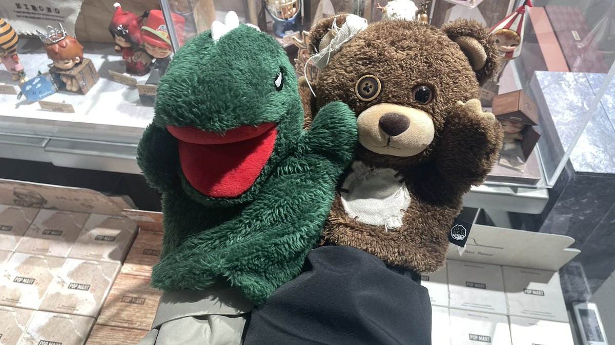 seven15033026's tweet photo. 喜欢小野小熊🐻的手套 https://t.co/neTjCdCLbC