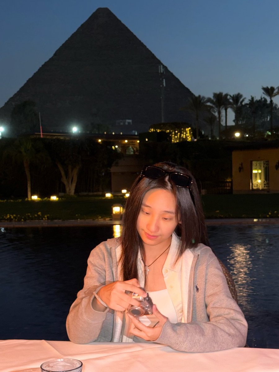 Olivia.S.Mitchell tweet media