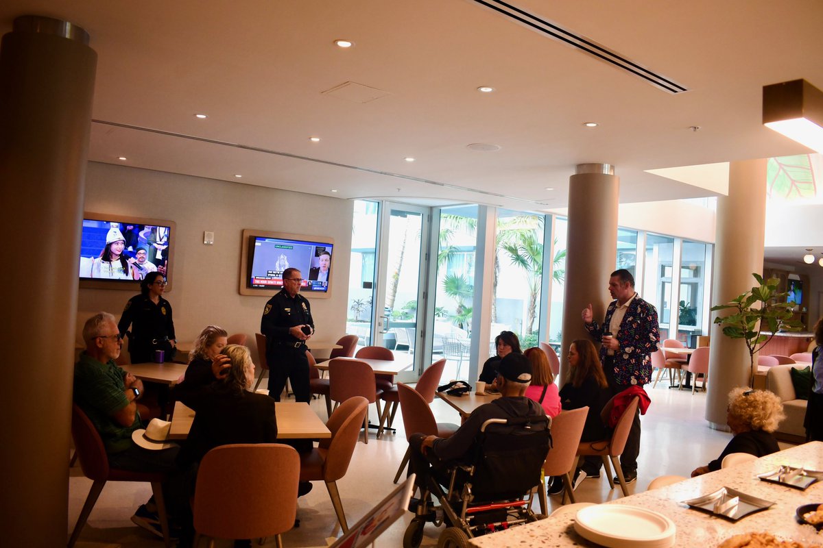 SurfsidePolice's tweet image. Surfside Police hosted Cocoa with the Cops, a way for us to speak residents and business owners of our beautiful town. 🏘️

We had hot cocoa and treats, as Chief Press spoke on keeping the town safe. 🍪

Thank you to the Residence Inn at Surfside for allowing us to host the event.