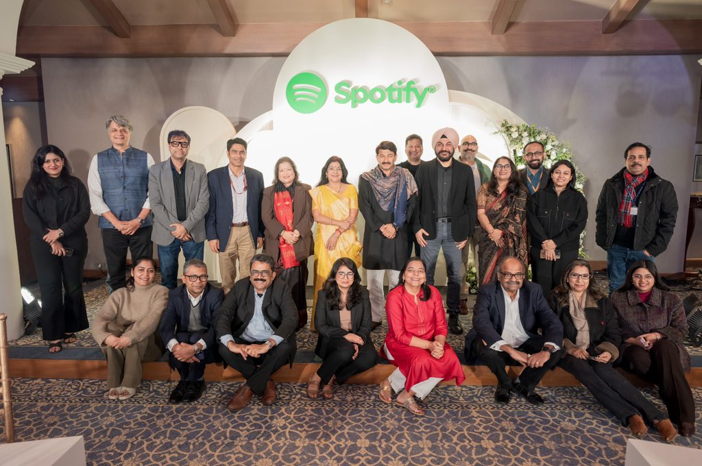 Manoj Tiwari tweet media