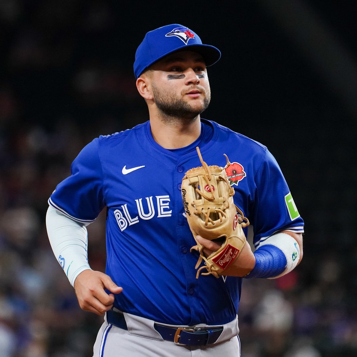 BRWalkoff's tweet image. Bo Bichette is starting to tell teams he'd be open to moving to second base, per @Feinsand