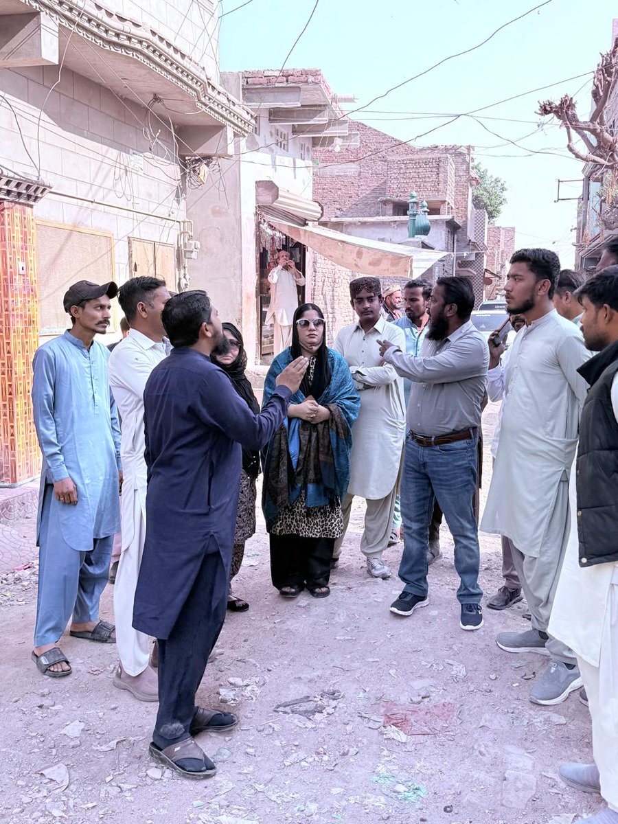 میئر حیدرآباد کی ہدایت پر واسا کی ٹیم کے ہمراہ آج یو سی 115 میں مہر علی نے تفصیلی دورہ کیا، جہاں انہوں نے علاقے میں موجود سیوریج کے سنگین مسائل کا باریک بینی سے جائزہ لیا۔ اس موقع پر انہوں نے اہلِ علاقہ سے ملاقات کی اور انہیں یقین دہانی کروائی کہ سیوریج کے مسائل کو ترجیحی بنیادوں