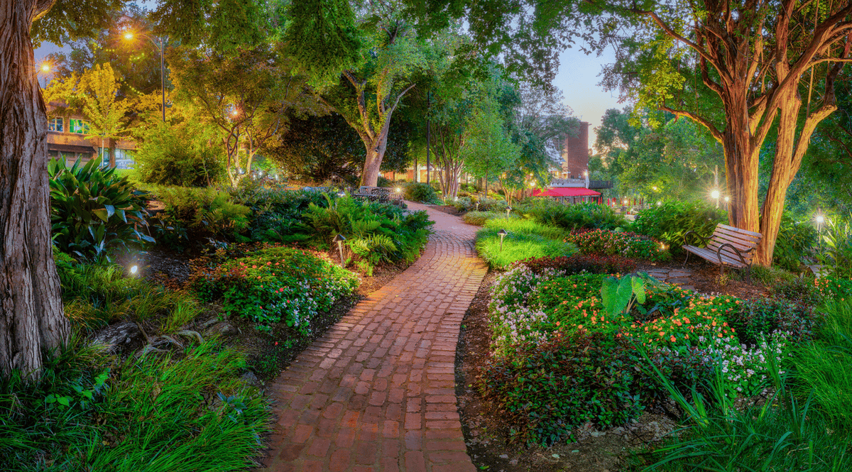CityGreenville's tweet photo. 🦒 Kenya 🇪🇸 Spain 🍎 NYC and #GreenvilleSC. We're all among Reader's Digest's "16 Best Places to Travel in 2026 for Memory-Making Adventures".

Why they chose us ➡️ https://t.co/hKMkTgEevZ

Photos 3,4 Grand Bohemian https://t.co/9PZBgCpzFK