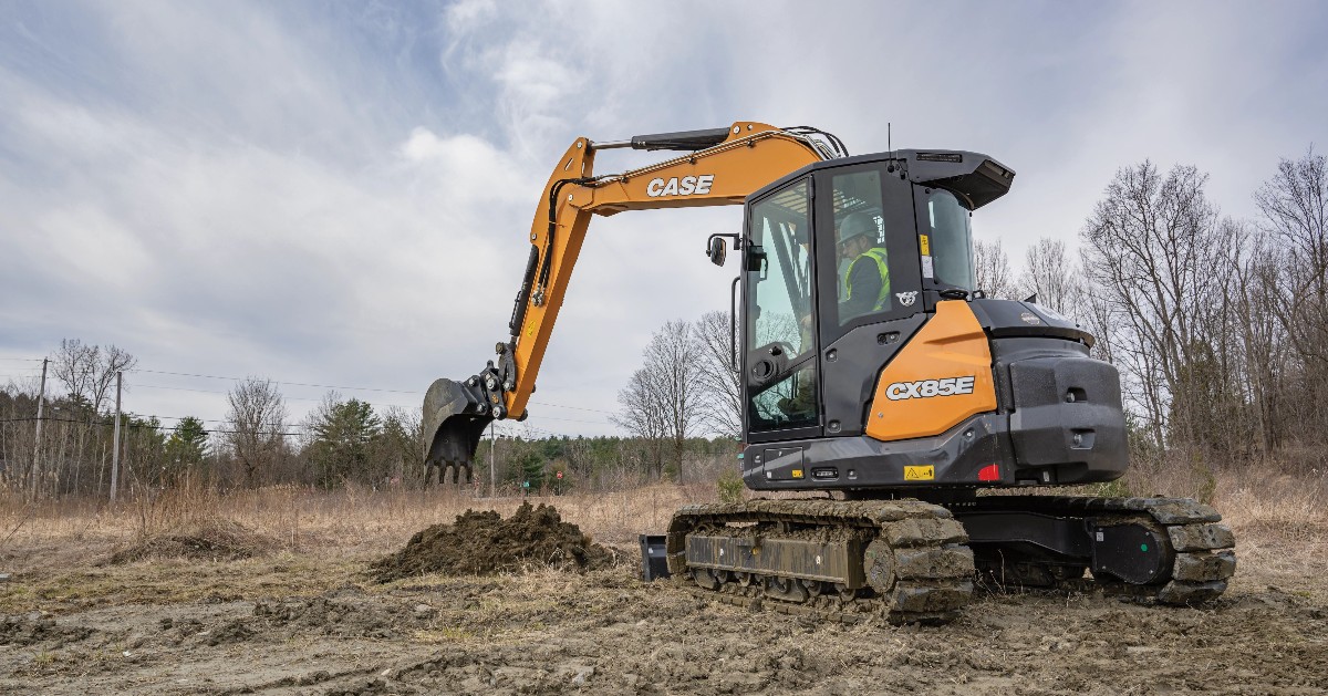 CaseCE's tweet image. The CX85E Midi Excavator is ready for action right off the lot with standard auxiliary, drain-to-tank and quick coupler circuits. Spend less time on modifications and more time on the job.

Explore more at ow.ly/5c3z50XAQIo. 

#caseconstruction #midiexcavator