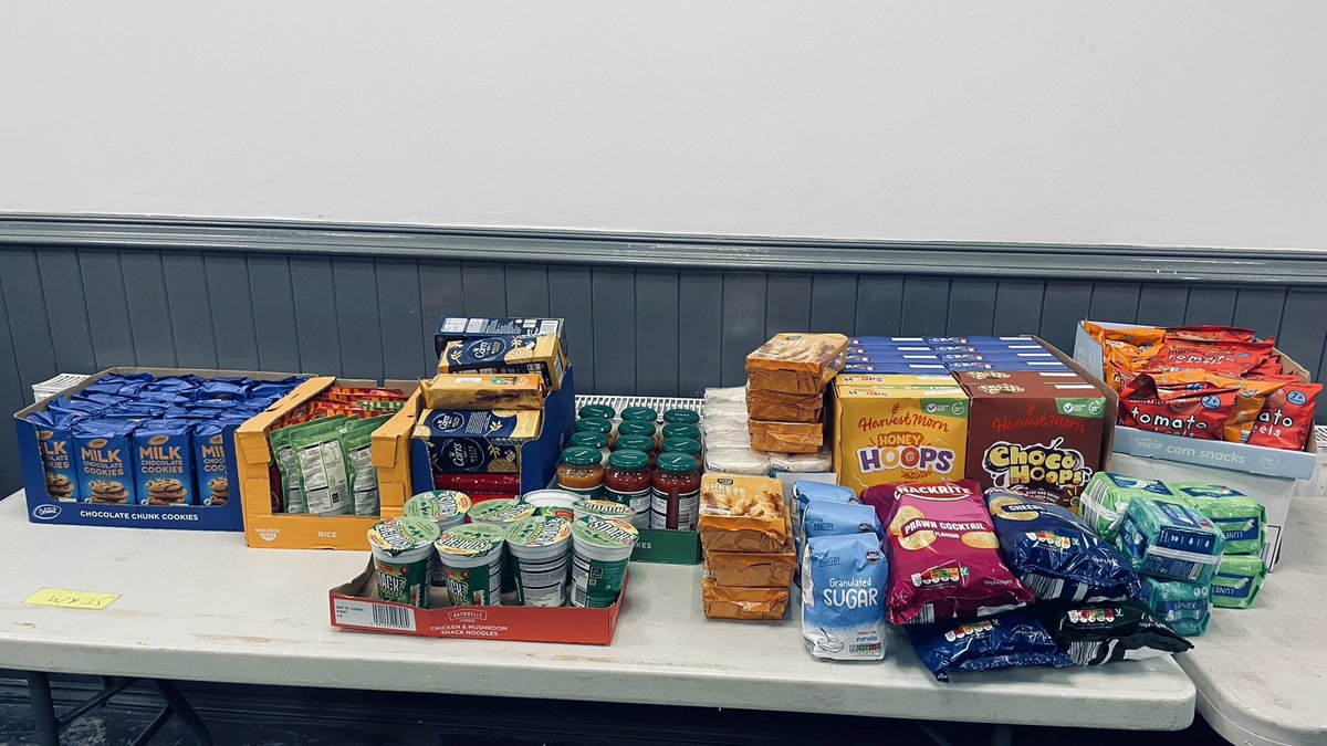 Huge thank you to @thepilatesclubpreston and @performancepadelclubs (Instagram) for their incredibly generous donation. Your support truly makes a difference and we are so grateful for your kindness and community spirit!
#Thankyou #Community #Foodbank #Pilates #Padel #Preston