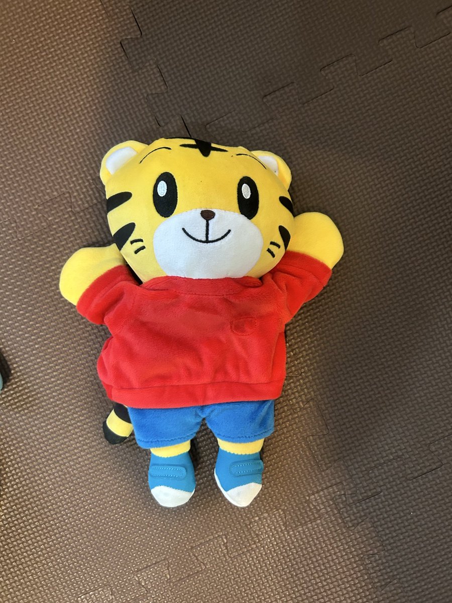 may_5_n's tweet photo. これ息子の来たけど、懐かしみ
#こどもちゃれんじ　#ベネッセ　#しまじろう https://t.co/fEv6zCqDPr