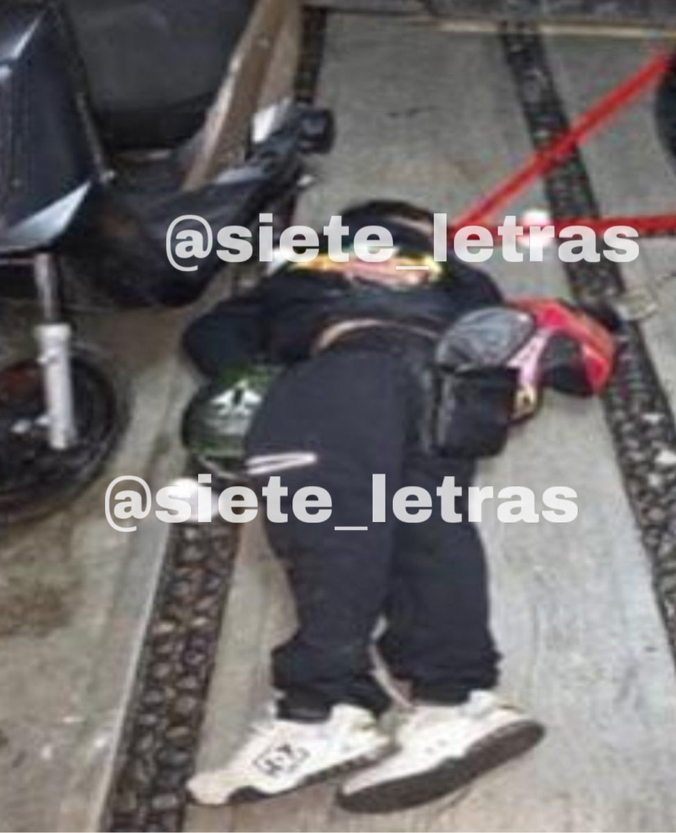 siete_letras's tweet image. Matan a testigo de @FiscaliaCDMX antes de que compareciera:

Luis Romero tenía cita este jueves para declarar ante el MP de Izp-2, en un tema de amenazas.

Hoy, cuando recogió su moto del taller, en @Alc_Iztapalapa, 2 sicarios lo ultimaron a balazos.