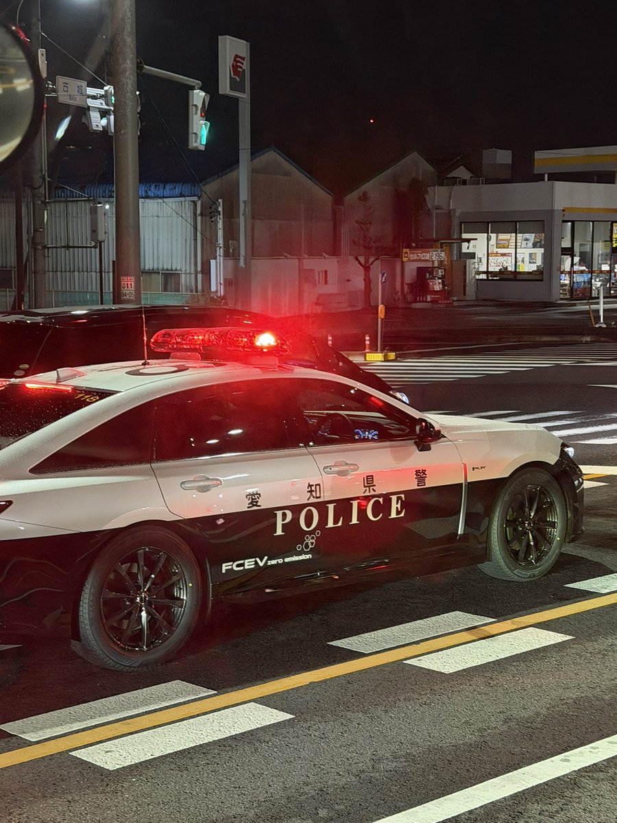 クラウンセダン #パトカー #愛知県警 さっき22号でクラウンセダンFCEV