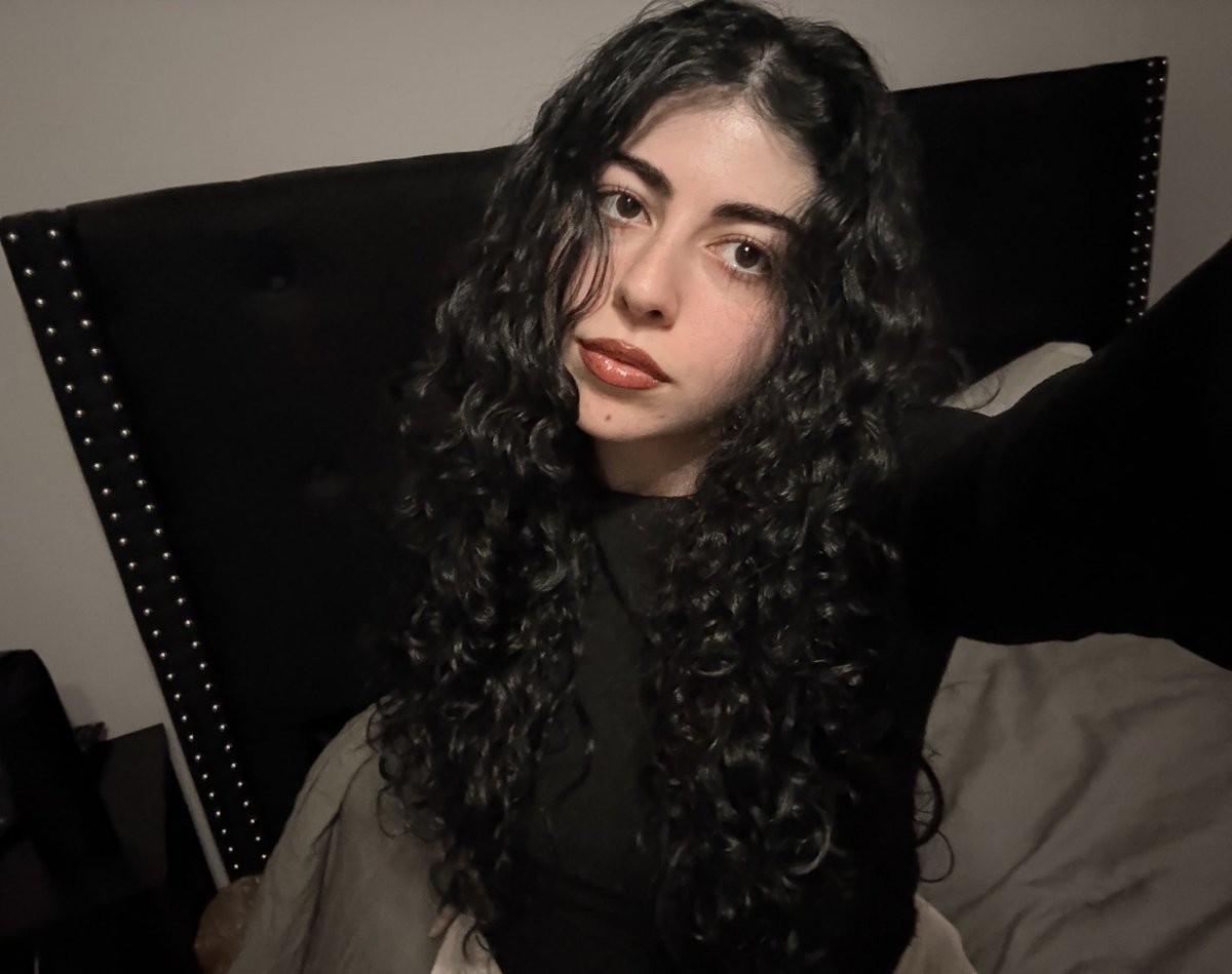 It may not mean nothin' to y'all But understand, nothin' was done for me So I don't plan on stoppin' at all I want this shit forever, mane, 'ever, mane, 'ever, #dreamfacereveal