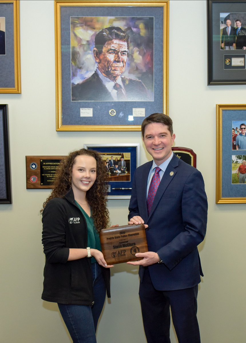 Thank you, <a href="/SenSteveMcClure/">Steve McClure</a> for working to make Illinois a responsible government and supporting policies we know will make our state more affordable to all. The 54th senate district is home to a 2025 Prairie State Promise Award winner!