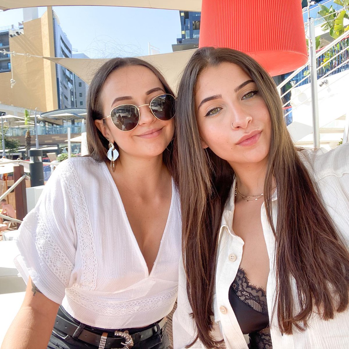 SuchadaRucha's tweet image. Good friends should meet often; otherwise, you'll only be able to reminisce through photos.