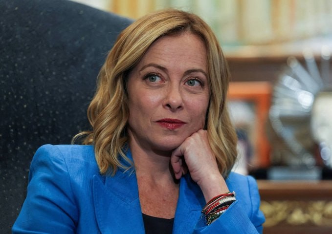 WakeUpPatriott's tweet image. 🚨BREAKING: Italian PM Giorgia Meloni says, "Elon Musk is NOT a danger to democracy, George Soros is” 

Elon Musk is LOVED by millions worldwide.

Do you agree with her?

A. YES
B. NO