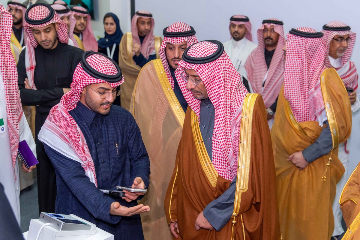 Link Social Network tweet media