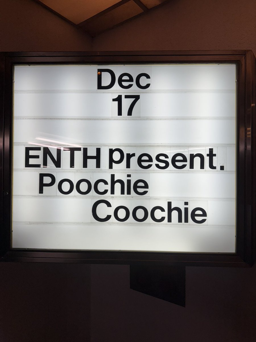 gdgd_yktr's tweet photo. 2025/12/17(水)
ENTH presents.
『Poochie Coochie』
at.名古屋THE BOTTOM LINE
ENTH×The BONEZ×Knosis
2025年BONEZ納め🦴つよぽんの誕生日に納められたのアツい🔥
下手から上手への大移動で全方向からライブ見れて大満足🥰
初めましてKnosisもお久しENTHもかっこよくて楽しい日になりました👏 https://t.co/oaSS8tCv3R
