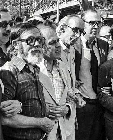 perinno's tweet photo. Aquí en parlo del #Candel. I dels feus sociates, @salvadorilla, per si et vols repassar l'article "epitafi" (polític) que li dedico a l'*hispanista* #JordiPujol (diu algun amic teu). 🤦🏻♂️
Candels, "Ferias" i cartes 🇪🇦 que no lliguen... 🗳️⏳
👇🏻
https://t.co/JjkWjzQoZi
©️perinno🏌️ https://t.co/IsTQY79W6S