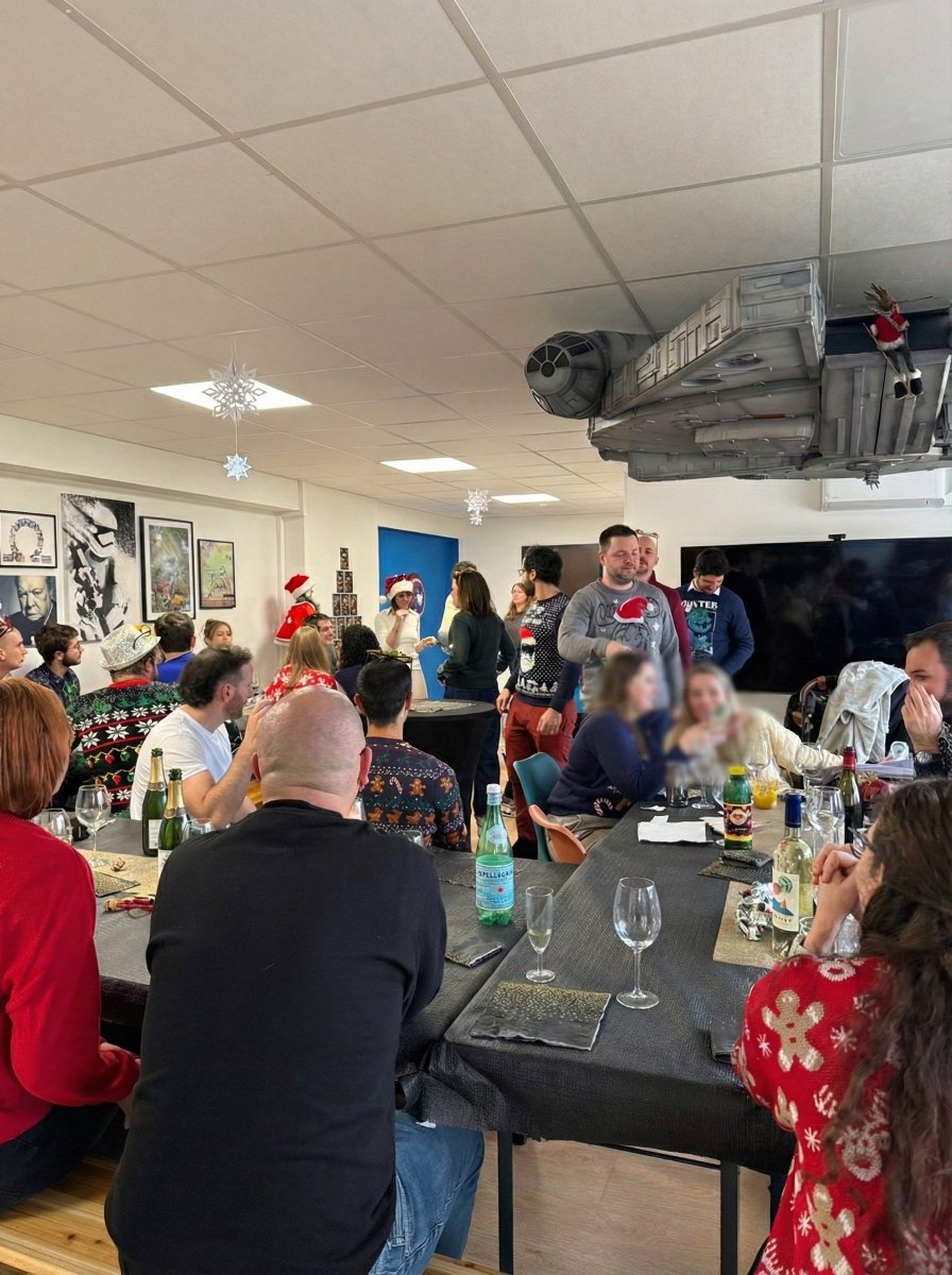 Christmas lunch with the Galeon team 🎄

A moment to slow down, look back at the year, share stories, laughs… and a Secret Santa 🎁

Strong products are built by strong teams.

Thanks to the team for an intense (and very human) year.