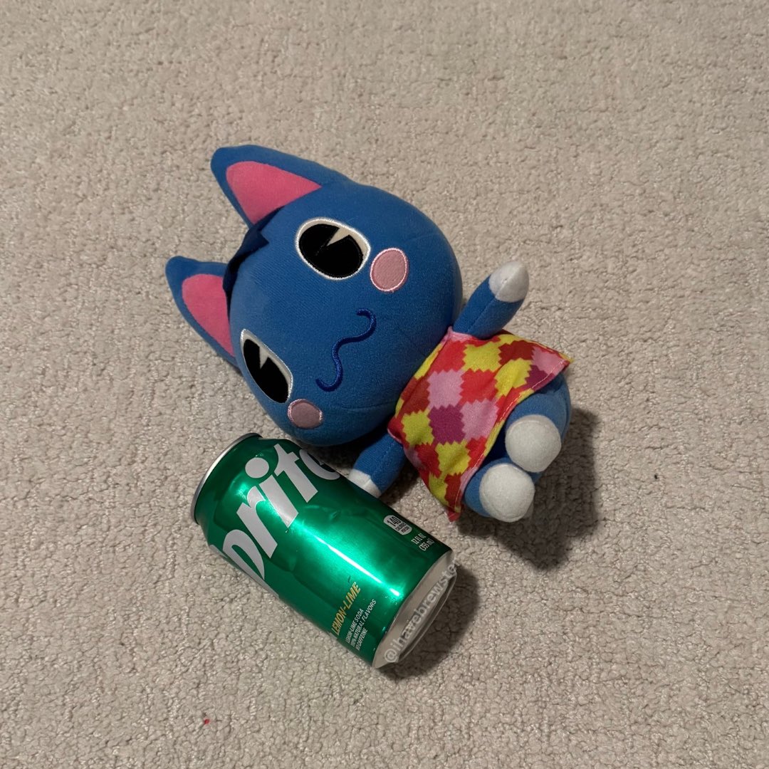 my friend accidentally ordered a rosie plush to my house so i recreated this meme
<a href="/GabrielHorizons/">Gabriel ✨ ACNH 3.0 News Reporter</a>